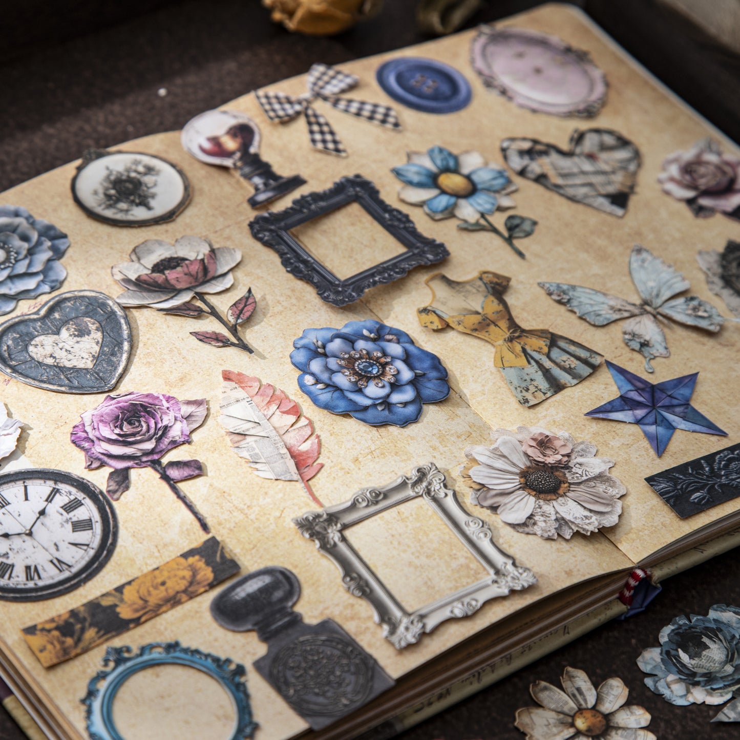 30 Pcs Vintage Flower Gadgets Stickers JWSG