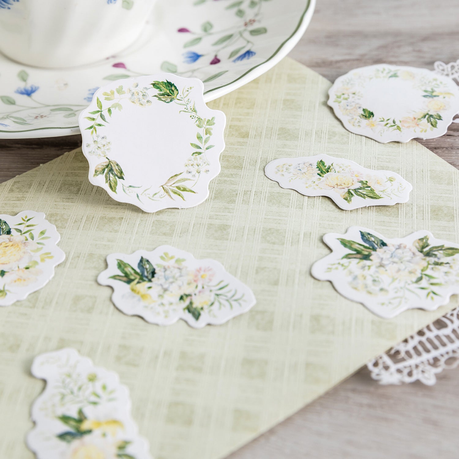 45 Pcs Small Wreath Stickers LMYH