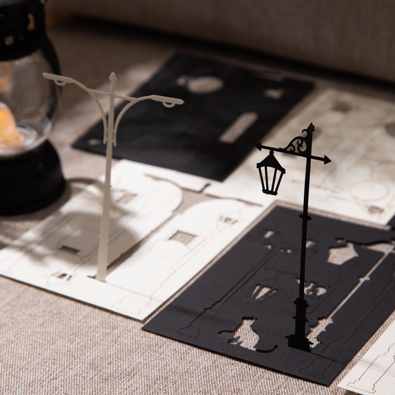 4 Pcs Street Lights Theme Cutout Paper LDXL