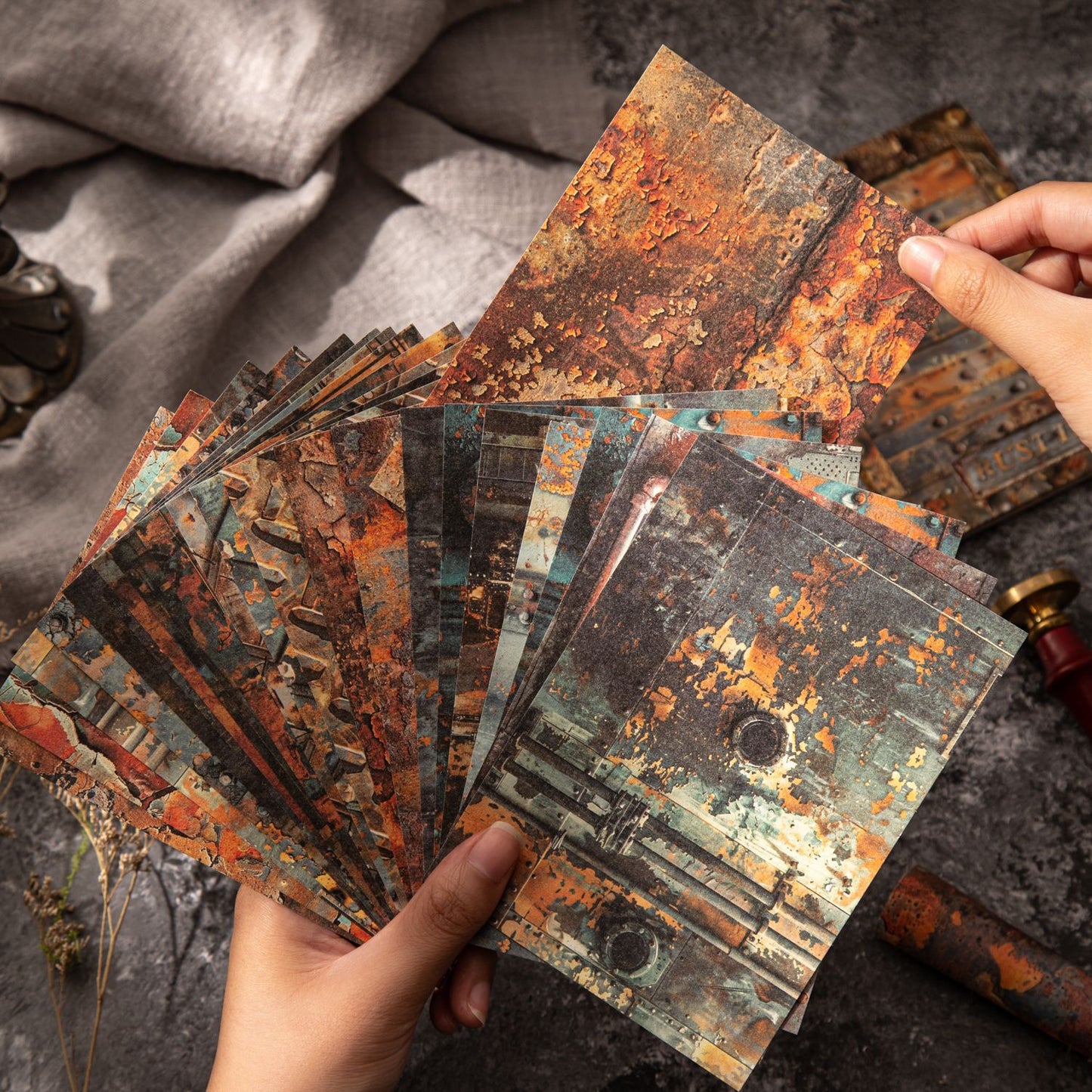 30 Sheets Rust Themed Journal Paper XJMZ