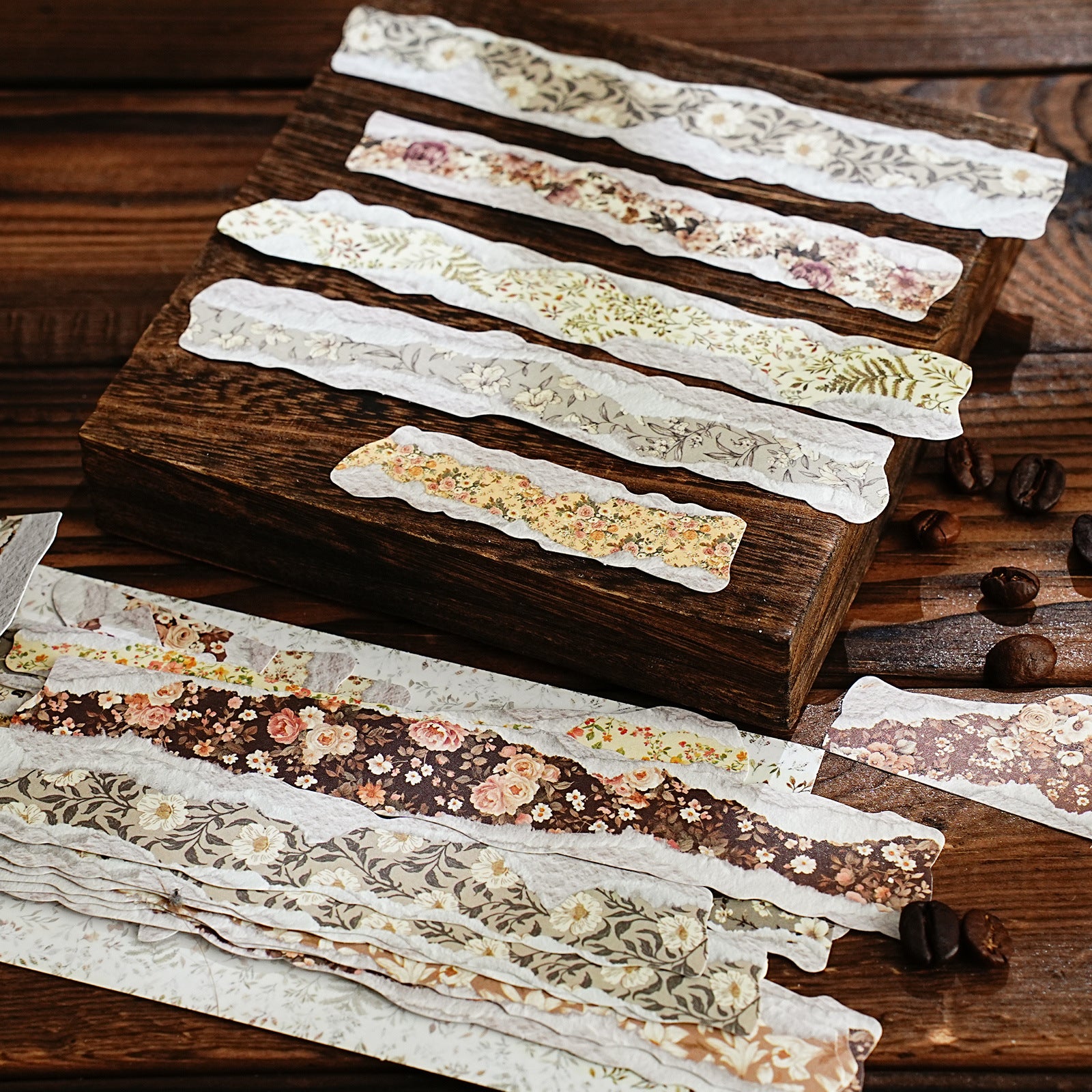 30 Pcs Vintage Floral PET Stickers HYSZ