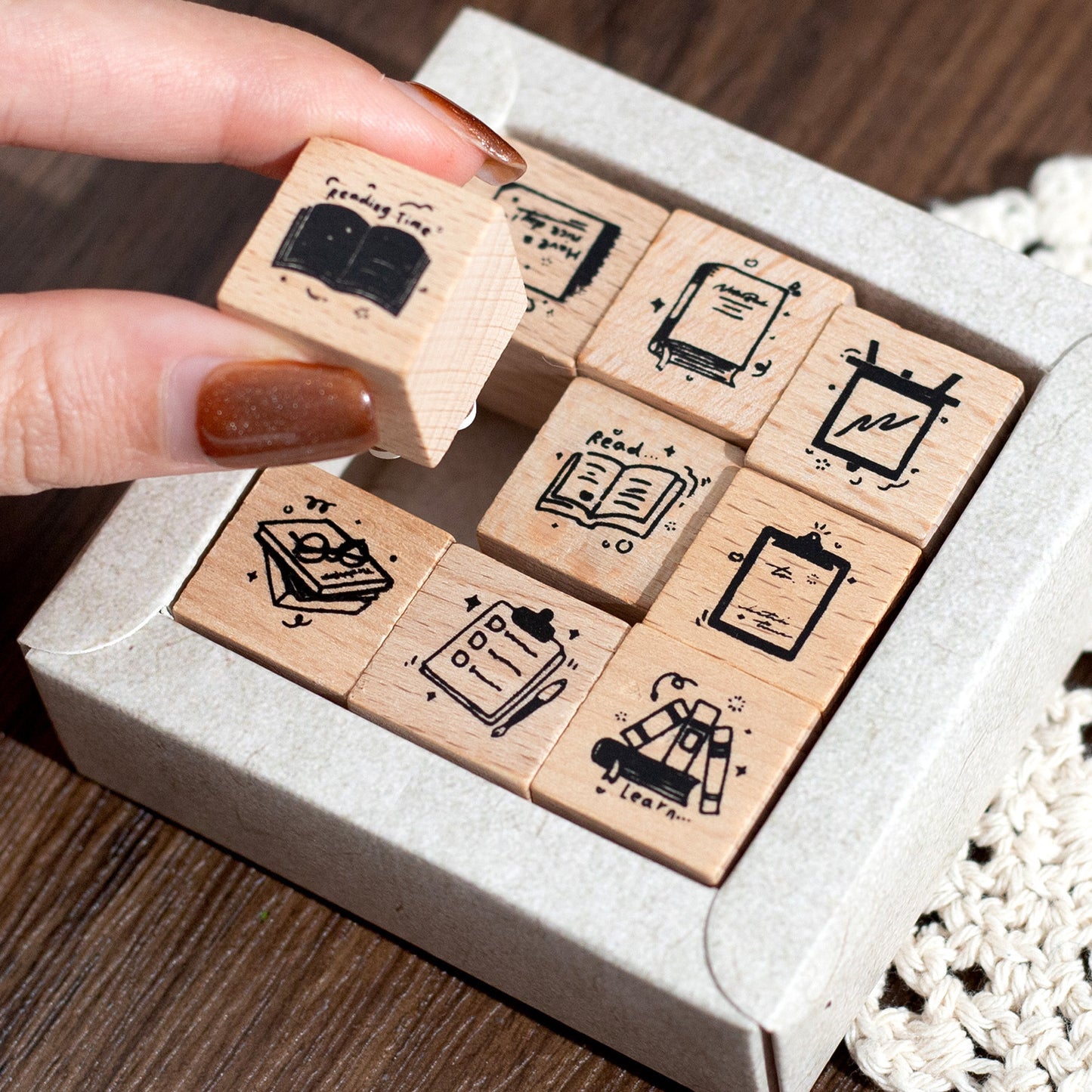 9 Roll Reading Lifestyle Wooden Stamp SGDSH