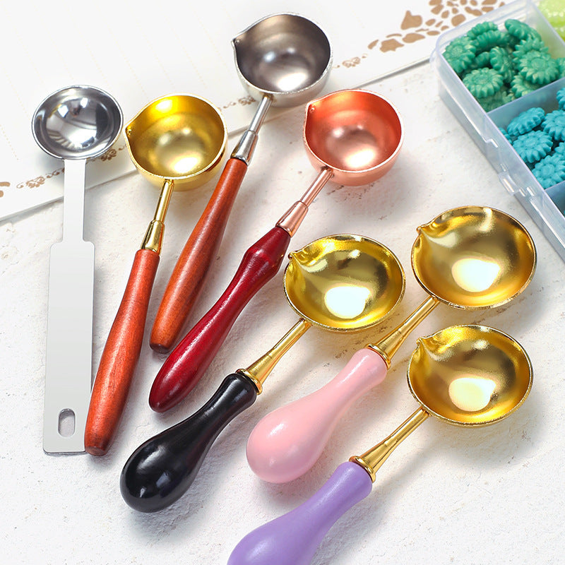 Maple Elegance: Professional Wax Seal Melting Spoon