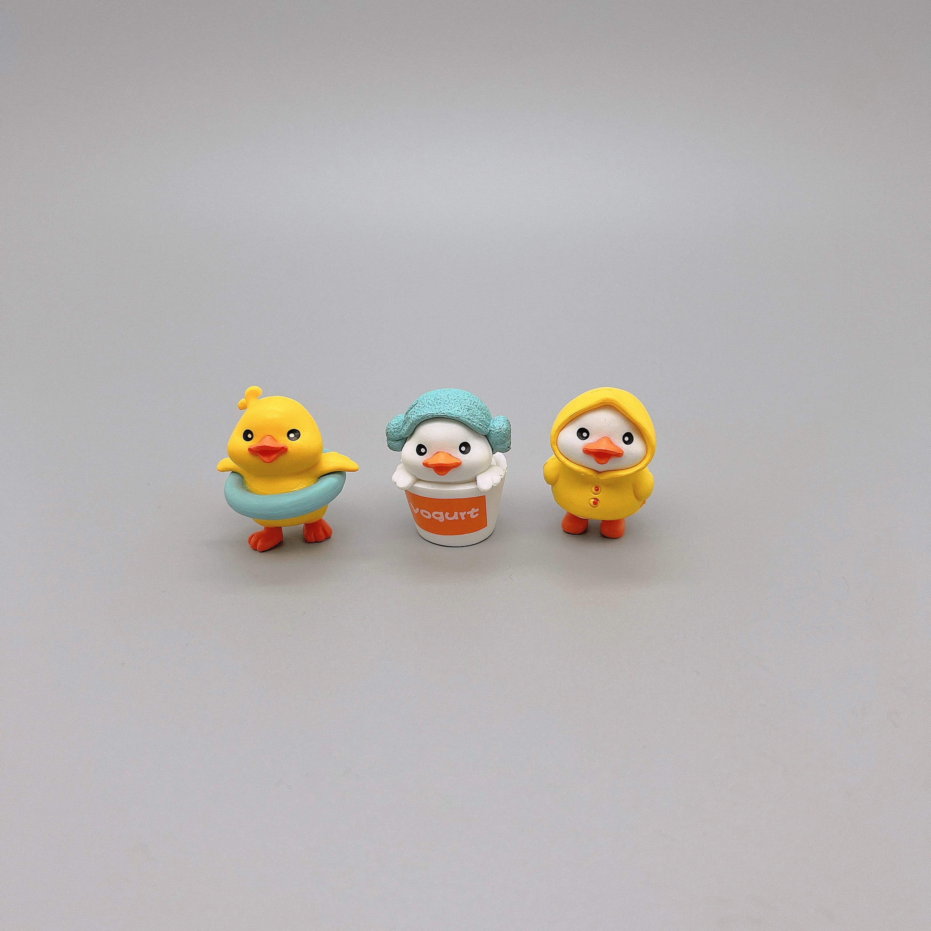 Sunny Ducklings Desk Buddies