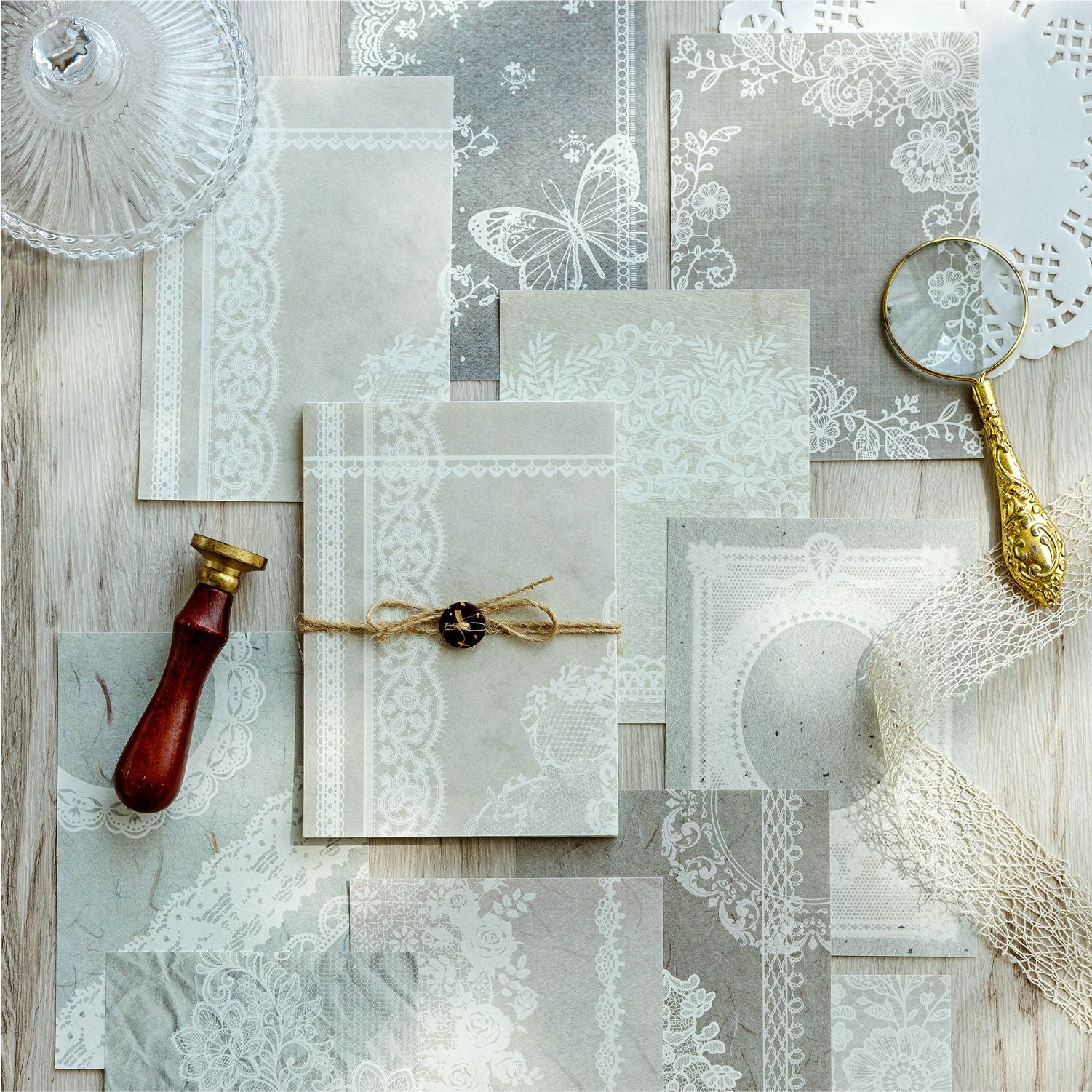30 Sheets Lace Theme Scrapbook Paper LSXJ