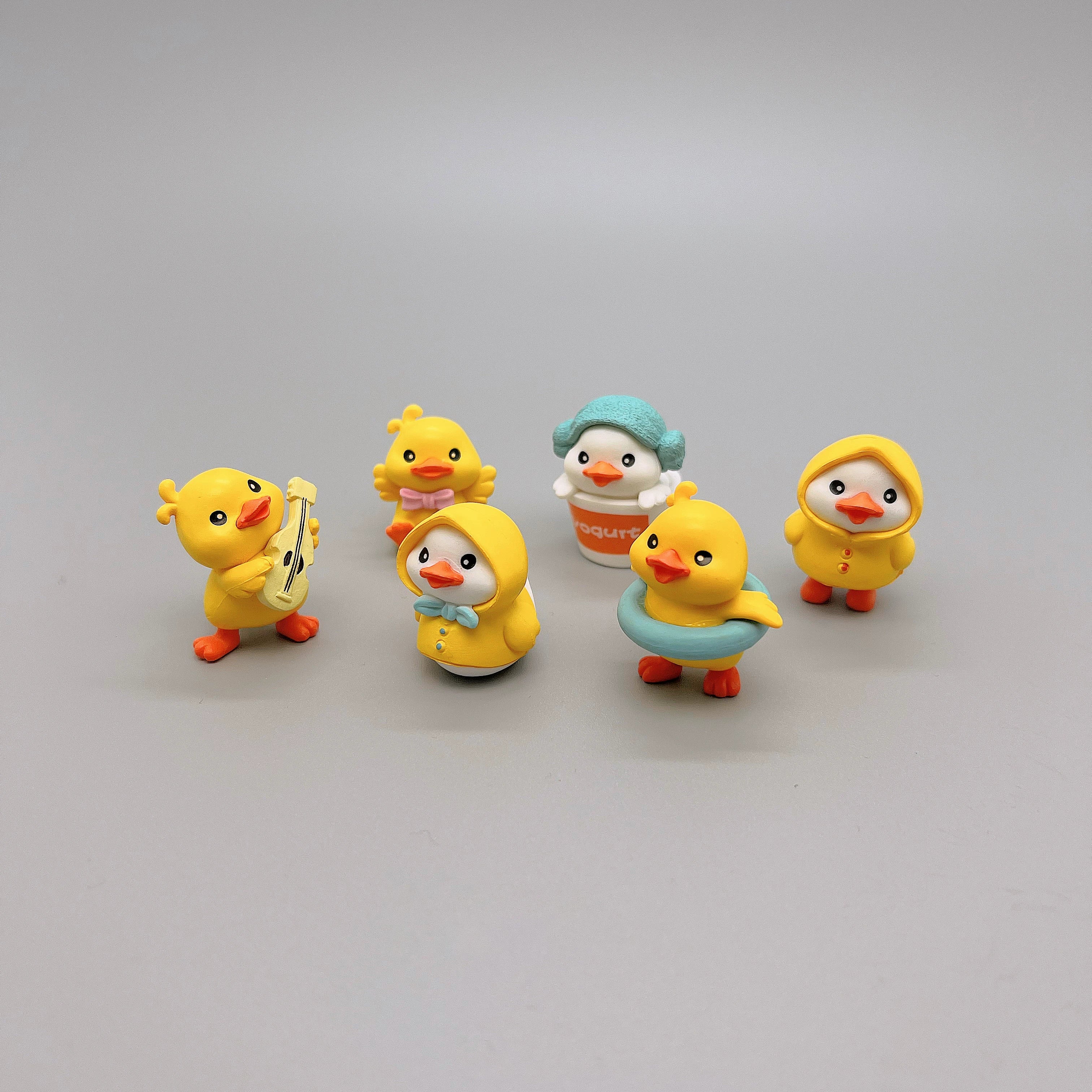 Sunny Ducklings Desk Buddies