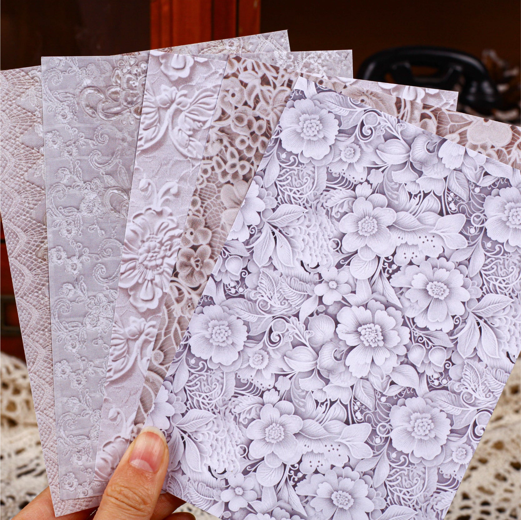 32 Sheets Vintage Lace Journal Paper LSXL