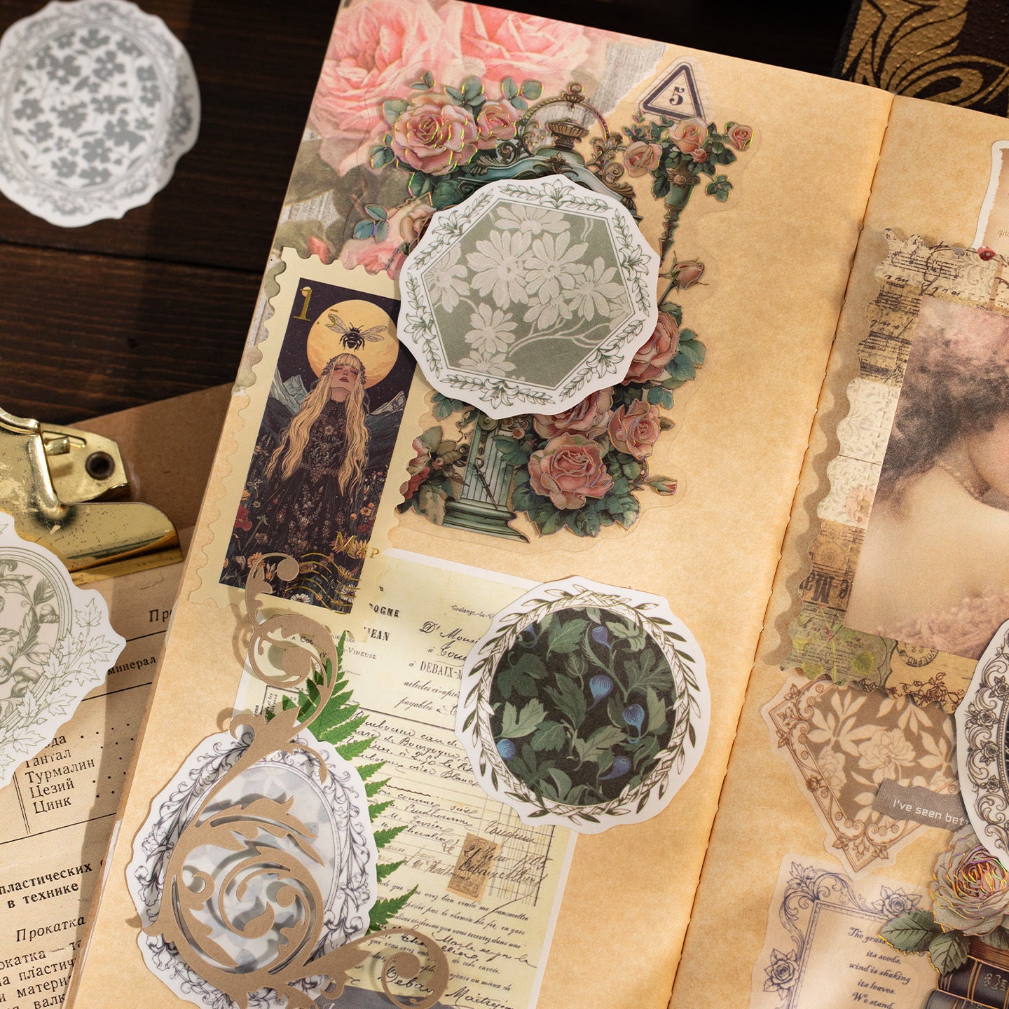 40 Pcs Vintage Floral Journal Stickers XMZL