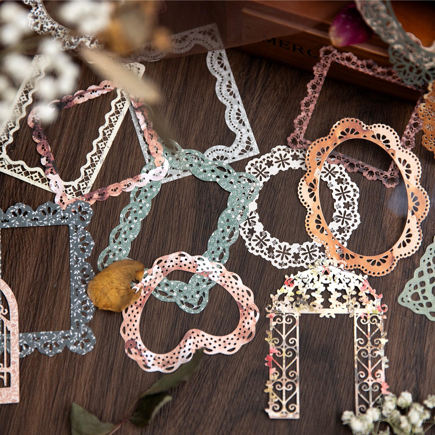 10 Pcs Hollow Cutout Frame Paper YDDY