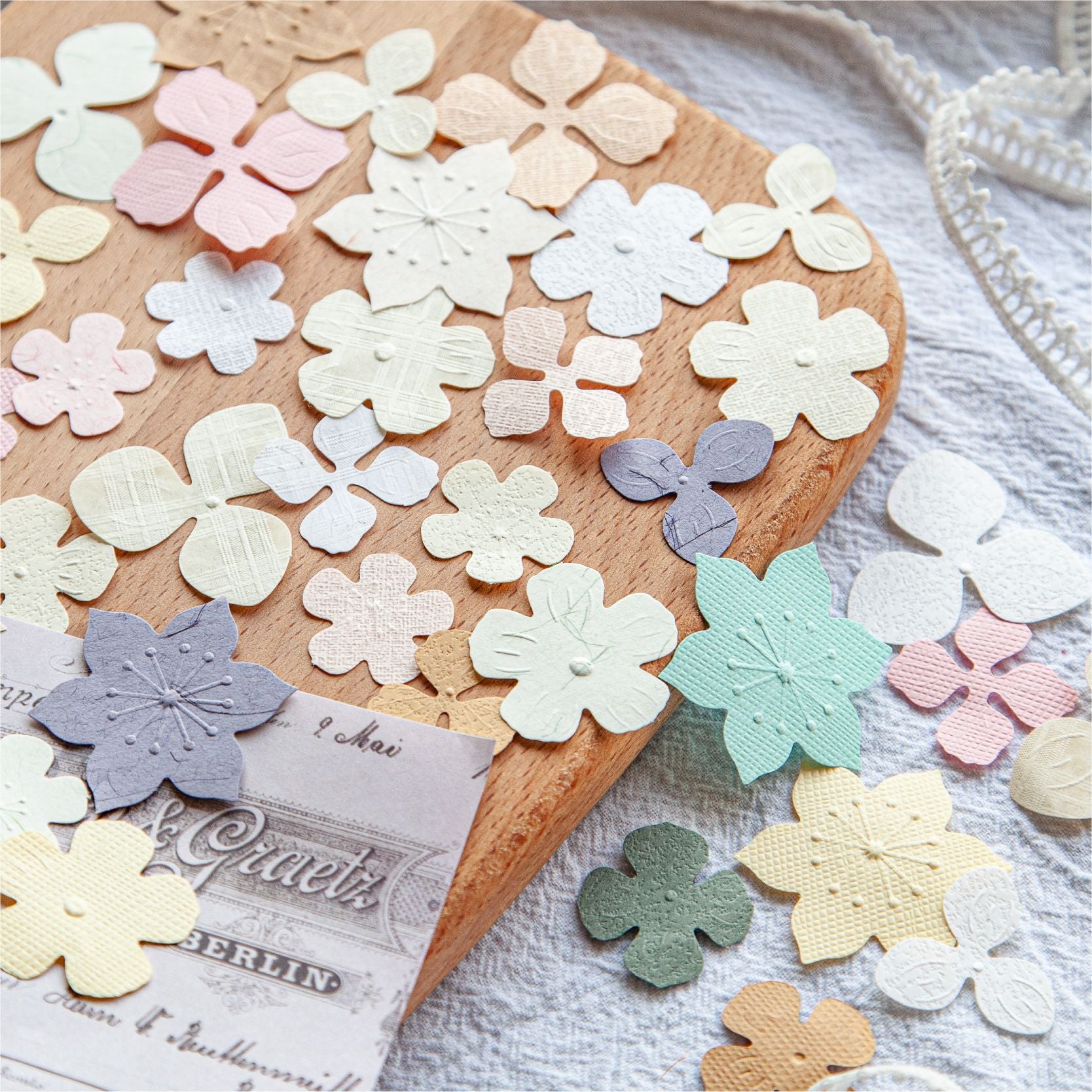 50pcs Flower Shape Paper Supplies BLHS